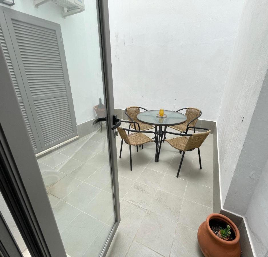 Ritual Sevilla Suites - Malaver 23 (Adults Only) Екстер'єр фото
