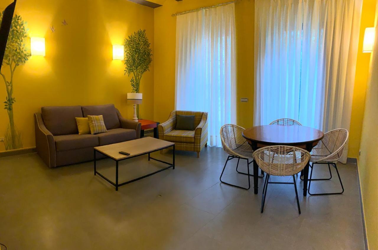 Ritual Sevilla Suites - Malaver 23 (Adults Only) Екстер'єр фото